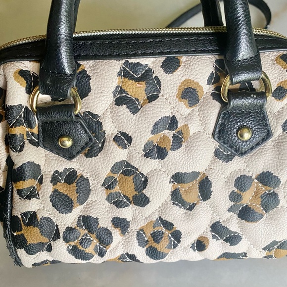 Betsey Johnson Leopard Print Heart Stitch Crossbody Purse - Picture 5 of 16